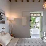 Lord Villa