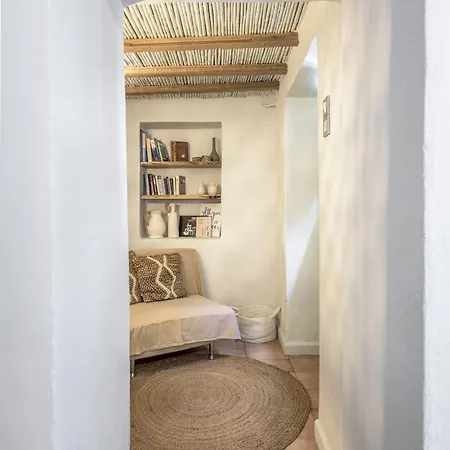 Lord * Πολλώνια