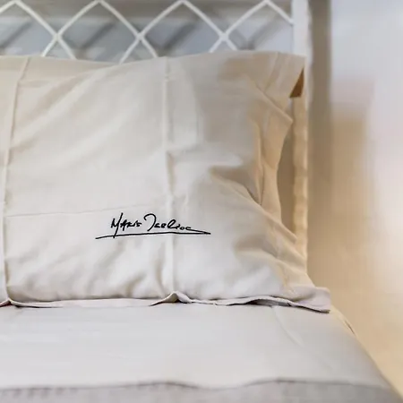 Lord * Πολλώνια